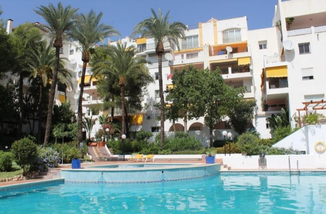 Golf, Pool & Beach Естепона Екстериор снимка